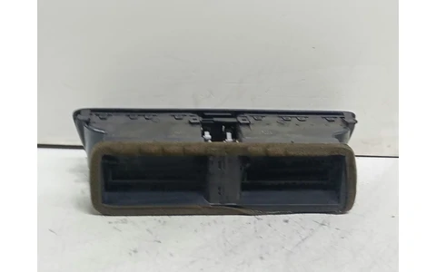 Grila ventilatie bord 3C1819728 Volkswagen Passat CC 1 (2008 - 2012) - imagine 2