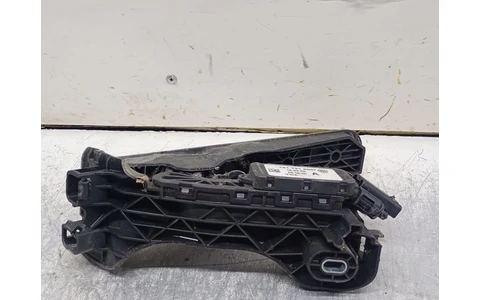 Pedala acceleratie 1k1721503P Skoda Octavia 2 (2004 - 2008) - imagine 2