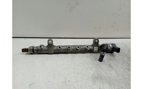 Rampa injectoare 03L089C Volkswagen Passat CC 1 (2008 - 2012) - imagine 2