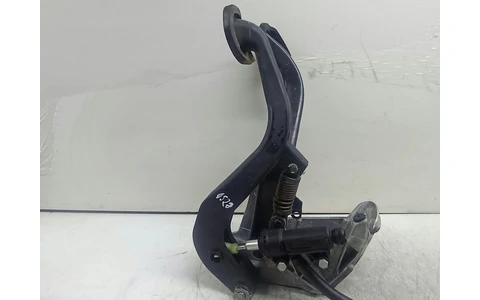 Pod pedalier C4005569SE BMW Seria 1 F20/F21 (2011 - 2015) - imagine 2