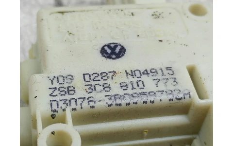 Motoras actuator usa rezervor 3C8810773 Volkswagen Passat CC 1 (2008 - 2012) - imagine 3
