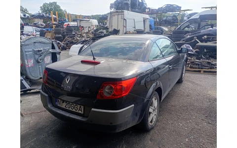 Renault Megane 2 (2002 - 2006) - imagine 3