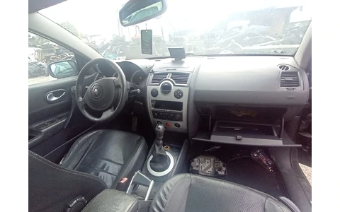 Renault Megane 2 (2002 - 2006) - imagine 8
