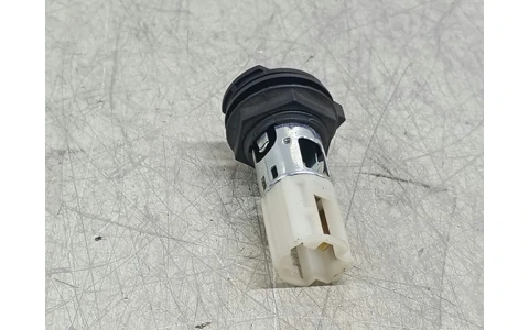 Priza 12V 1K0919309 Volkswagen Passat CC 1 (2008 - 2012) - imagine 4