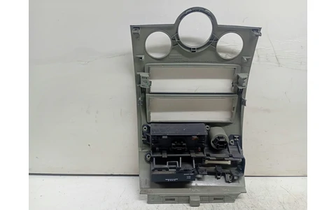 Buton avarii 8200178630 Renault Megane 2 (2002 - 2006) - imagine 2