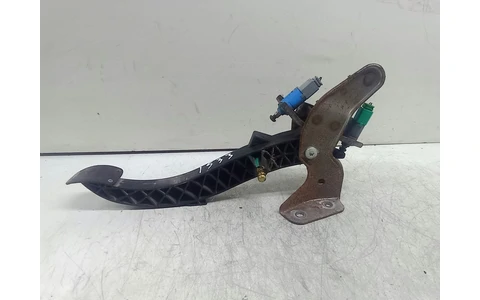 Pedala ambreiaj 8200414510 Renault Megane 2 (2002 - 2006) - imagine 2