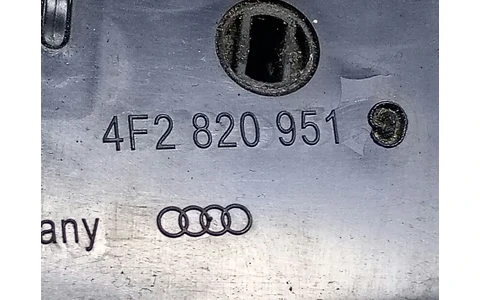 Grila ventilatie 4F2820951 Audi A6 4F/C6 (2004 - 2008) - imagine 3