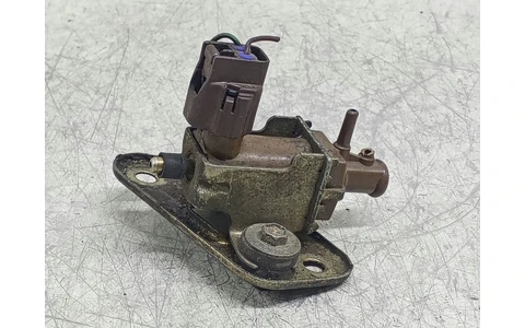 Electrovalva vacuum 25819-67010 Toyota Hilux 7 (2005 - 2008) - imagine 2