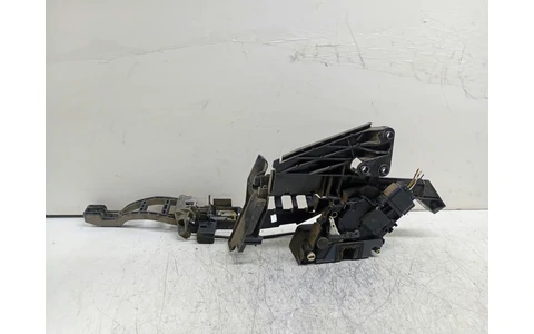 Broasca stanga spate 3M5A-R26413 Ford C-Max 1 (2003 - 2007) - imagine 2