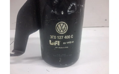 Carcasa filtru combustibil 3c0127400c Volkswagen Passat B6 (2005 - 2010) - imagine 3