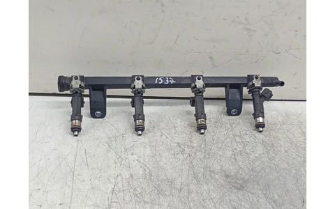 Rampa injectoare 8200494284A Dacia Sandero 1 (2008 - 2012) - imagine 2