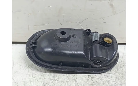 Maner interior stanga fata 8200733848 Dacia Sandero 1 (2008 - 2012) - imagine 2