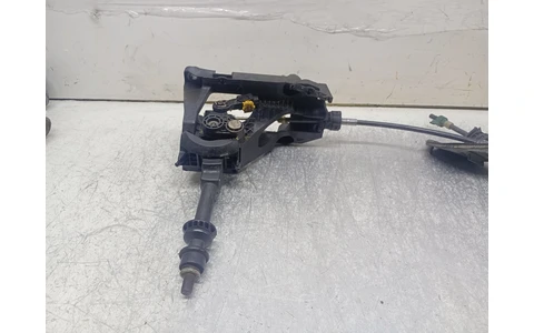 Timonerie manuala 6 trepte 112102401 Toyota Yaris XP130 (2011 - 2014) - imagine 3
