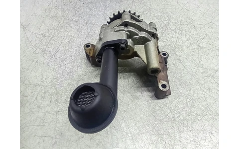 Pompa ulei 038115121A Skoda Octavia 2 (2004 - 2008) - imagine 2