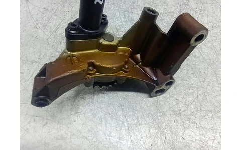 Pompa ulei 038115121A Skoda Octavia 2 (2004 - 2008) - imagine 4