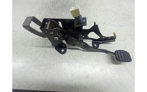 Pedala frana 8200544753 Renault Megane 2 (2002 - 2006) - imagine 4