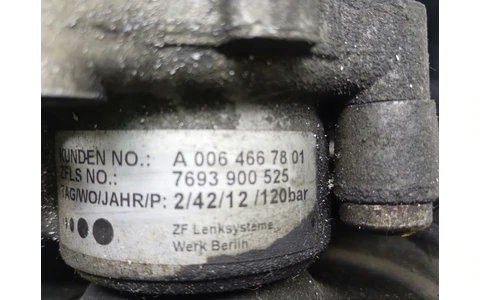 Pompa servodirectie A0064667801 Mercedes Benz Vito W639 (2003 - 2010) - imagine 3