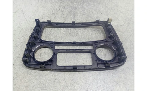 Ornament bord 80454148 Hyundai Sonata NF (2005 - 2008) - imagine 3