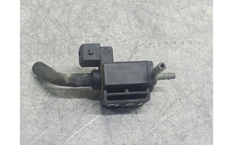 Electrovalva vacuum 70243600 Land Rover Range Rover Sport 1 (facelift) (2009 - 2013) - imagine 2