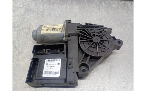 Motoras geam dreapta fata 1T0959702R Skoda Octavia 2 (facelift) (2008 - 2013) - imagine 4
