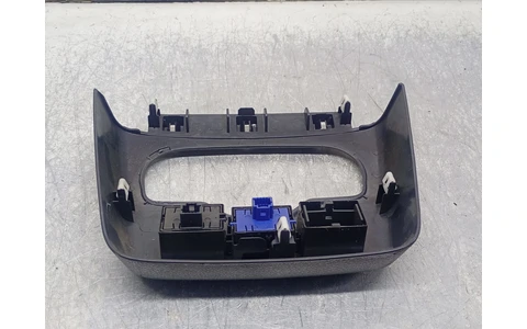 Ornament consola centrala 275009445R Dacia Dokker 1 (2012 - 2017) - imagine 2