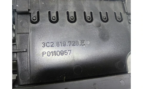 Grila ventilatie 3C1819728F Volkswagen Passat CC 1 (2008 - 2012) - imagine 3