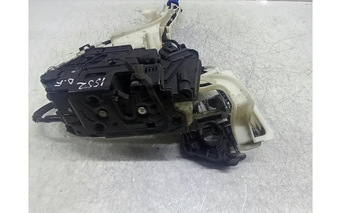 Broasca dreapta fata 5N1837016A Volkswagen Passat CC 1 (2008 - 2012) - imagine 3