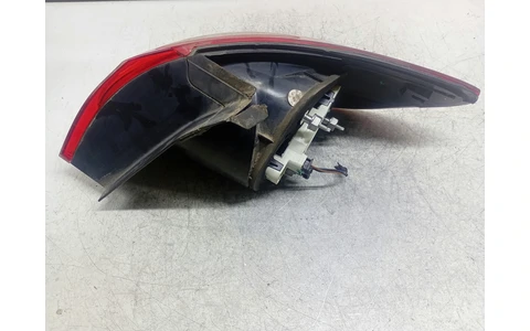 Stop stanga 3C8945095D Volkswagen Passat CC 1 (2008 - 2012) - imagine 2