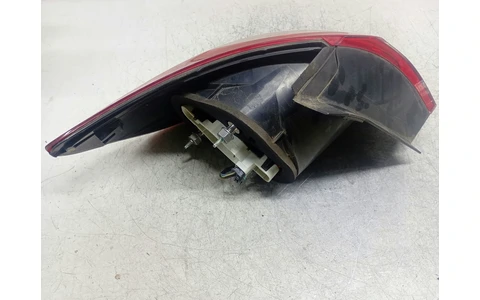 Stop dreapta 3C8945096D Volkswagen Passat CC 1 (2008 - 2012) - imagine 2