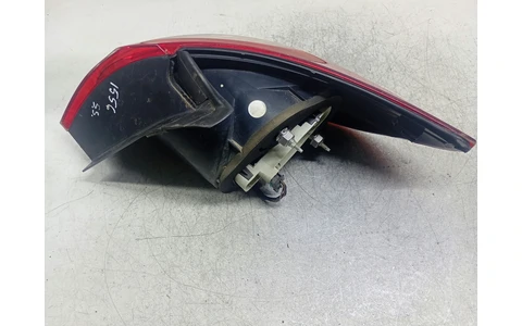 Stop stanga 3C8945095D Volkswagen Passat CC 1 (2008 - 2012) - imagine 2
