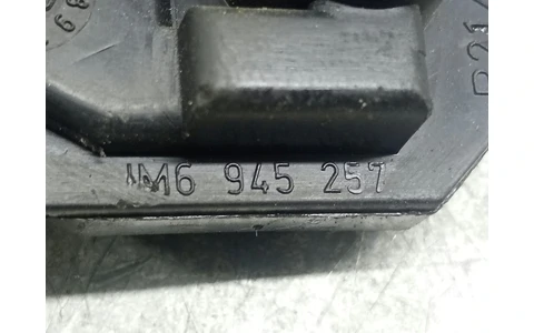 Soclu stop 1M6945257 Seat Leon 1 (1M) (1999 - 2005) - imagine 3