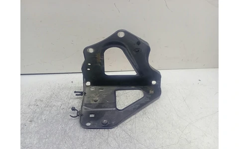 Suport aripa 4f0821136a Audi A6 4F/C6 (facelift) (2008 - 2011) - imagine 2