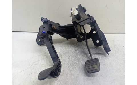 Pod pedalier 465105948R Renault Master 3 (2st facelift) (2019 - 2024) - imagine 2