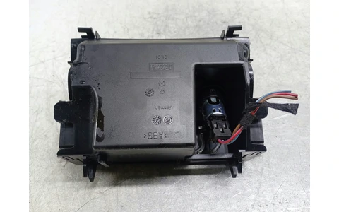 Scrumiera A2116802852 Mercedes Benz E-Class W211/S211 (2002 - 2006) - imagine 2