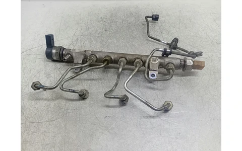 Rampa injectoare 03L130089A Volkswagen Passat CC 1 (2008 - 2012) - imagine 2