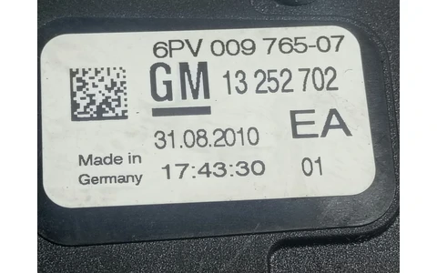Pedala acceleratie 13252702 Opel Astra J (2009 - 2012) - imagine 4
