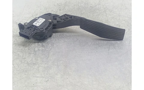 Pedala acceleratie 13252702 Opel Astra J (2009 - 2012) - imagine 3