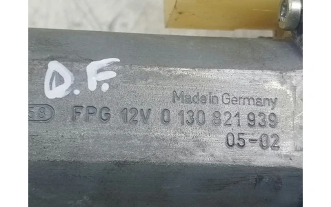 Motoras geam dreapta fata 0130821939 Ford Fiesta 5 (2001 - 2007) - imagine 2