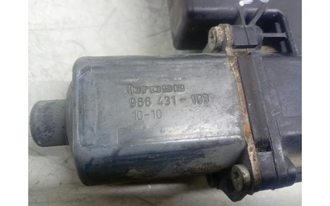 Motoras geam stanga fata 0130822410 Opel Astra J (2009 - 2012) - imagine 3