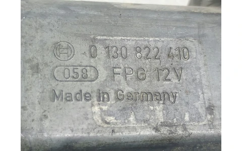 Motoras geam stanga fata 0130822410 Opel Astra J (2009 - 2012) - imagine 4