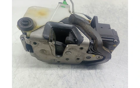 Broasca dreapta spate 3023880 Opel Astra J (2009 - 2012) - imagine 3