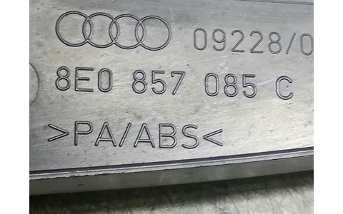 Ornament bord 8E0857085C Audi A4 B7 (2004 - 2008) - imagine 3