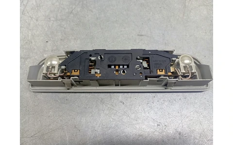 Plafoniera 8E0947111 Audi A4 B7 (2004 - 2008) - imagine 2