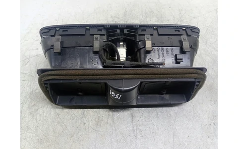 Grila ventilatie bord 5K0819728K Volkswagen Golf 6 (2008 - 2015) - imagine 2