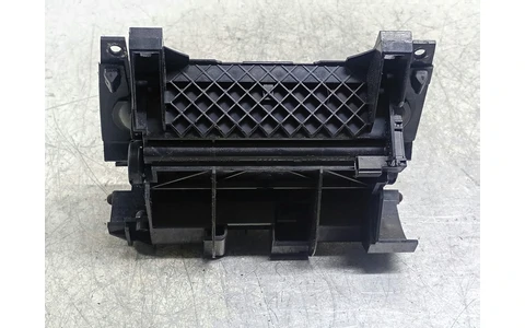 Scrumiera 8E0857951J Audi A4 B7 (2004 - 2008) - imagine 2