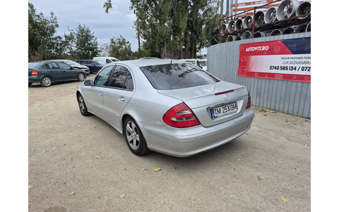 Mercedes Benz E-Class W211/S211 (2002 - 2006) - imagine 2