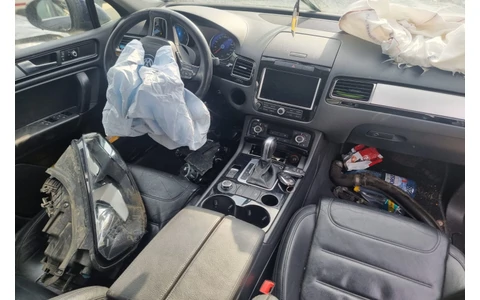 Fuzeta stanga fata 7p0407246a Audi Q7 4L (2005 - 2009) - imagine 8