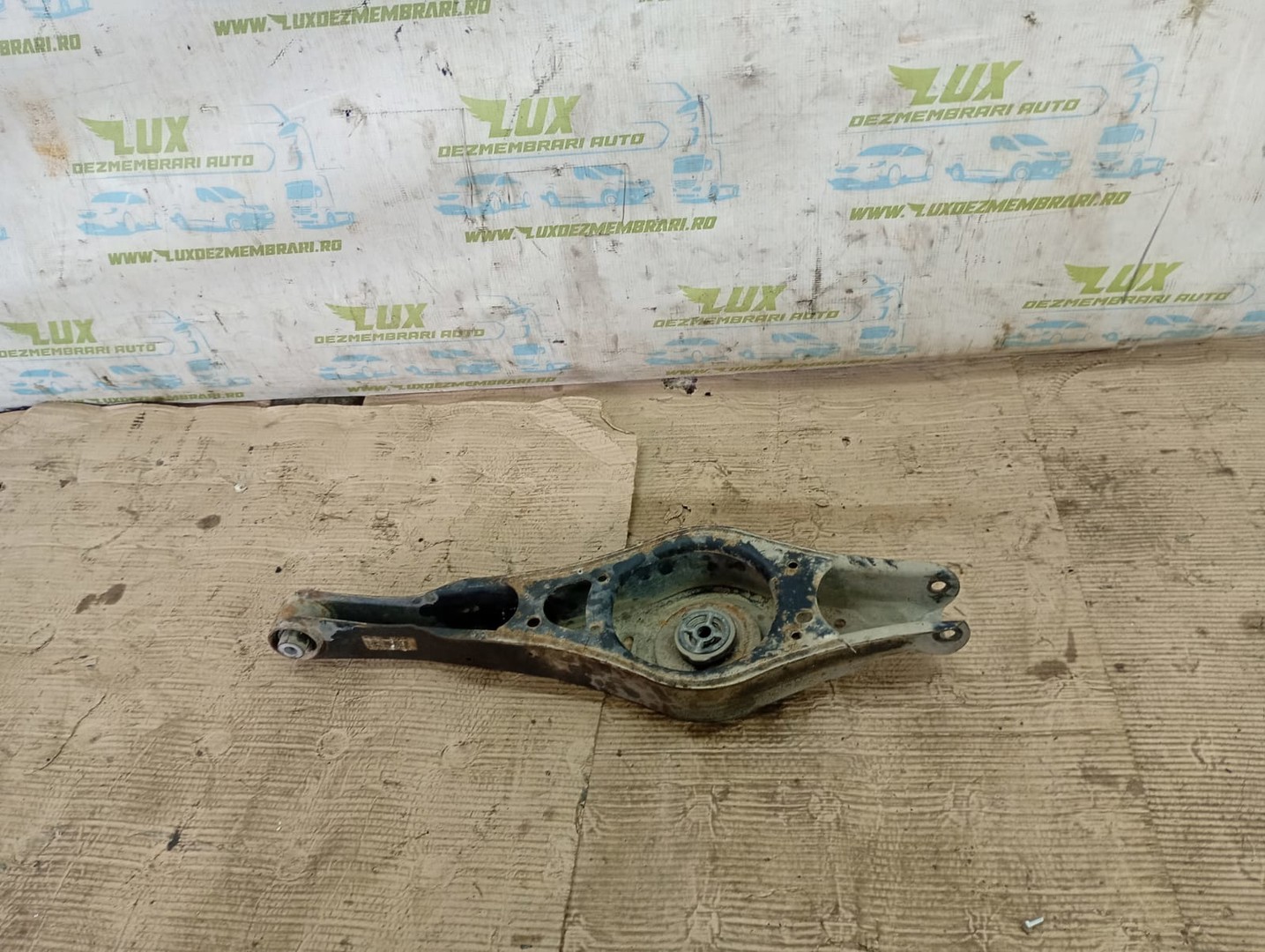 Brat suspensie drepta spate 1k050537 Volkswagen Golf 5 (2003 - 2009)