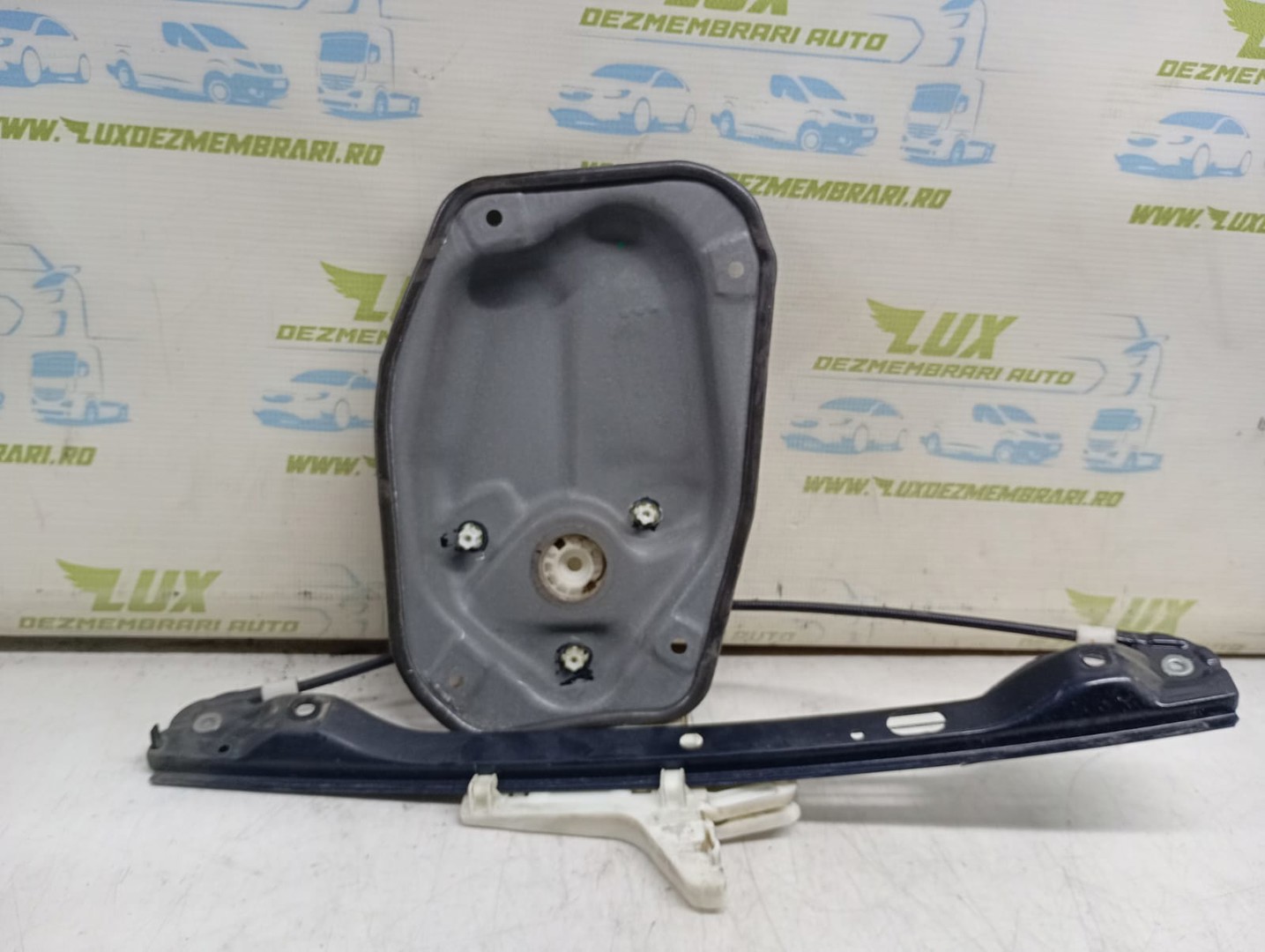 Macara geam dreapta spate 1k4839462a Volkswagen Golf 5 (2003 - 2009)