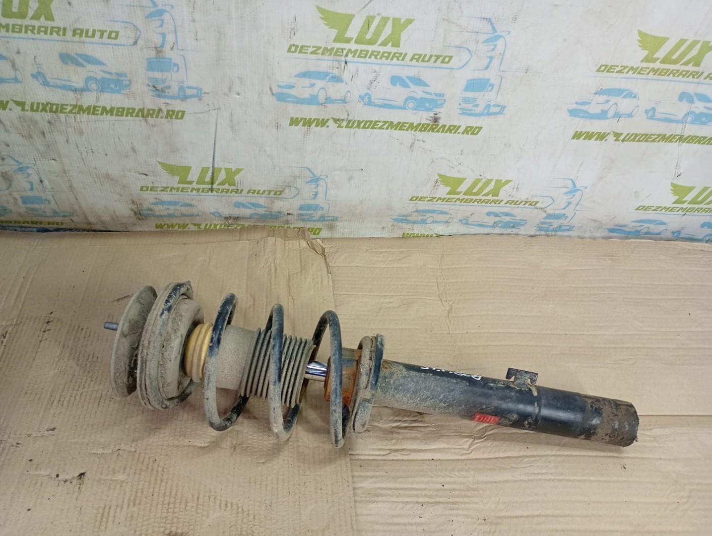 Amortizor cu arc stanga fata 1542002203 BMW Seria 3 E91 (2004 - 2010)